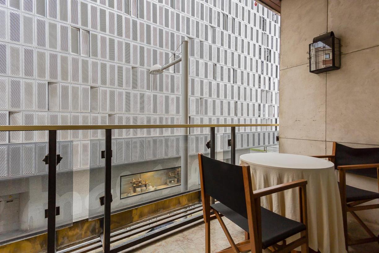 Hostal Rodas Pamplona Exterior photo